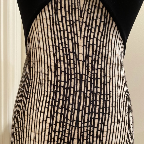 Sleeveless Tart mini dress size XS - Picture 4 of 4